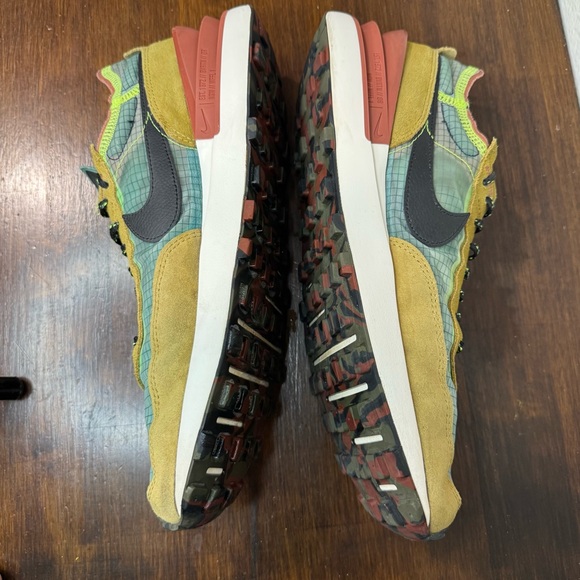 Nike Waffle One SE Golden Moss Black Bicoastal DX3736 300 Men's Size 11.5 - Picture 5 of 9